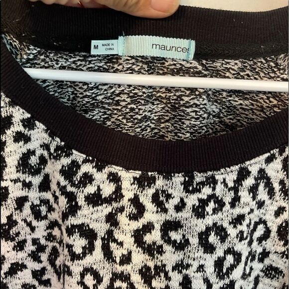 3/$25 MAURICES Animal Print Cheetah Sweater.Size M - Picture 7 of 8